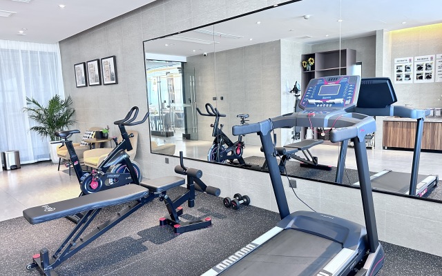 Homeinn Plus Hotel (Xuzhou Huaihai Road Center)