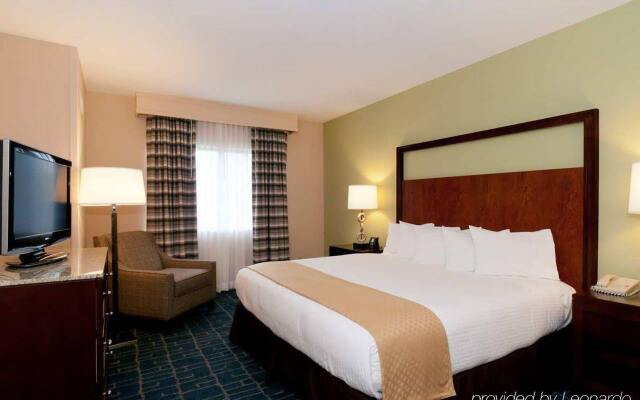 DoubleTree Suites by Hilton Charlotte - SouthPark