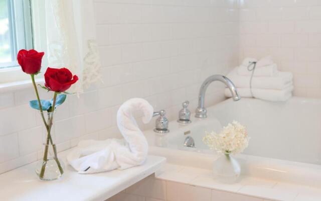 Adair Country Inn and Restaurant