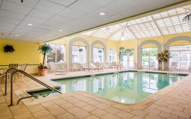 Holiday Inn Express & Suites Hawthorne Elmsford North by IHG