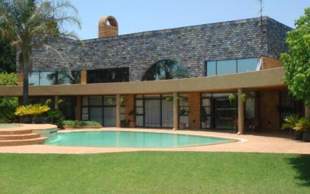 Bokmakierie Country Lodge