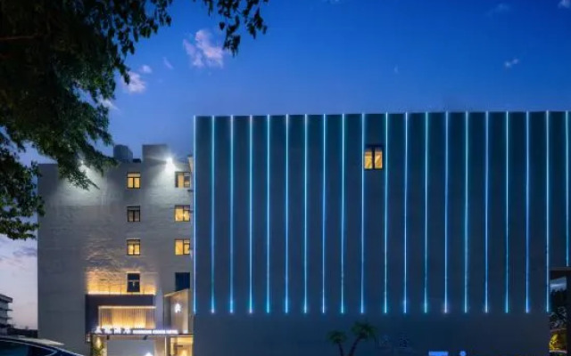 Sanya Tianya Meiguan Hotel (Phoenix Airport Branch)