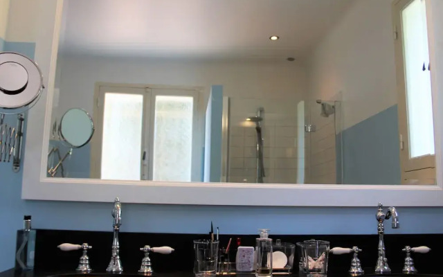 Luxurious Villa in Mougins With Swimming Pool