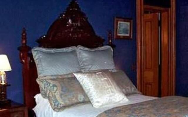 The Claremont House Bed & Breakfast