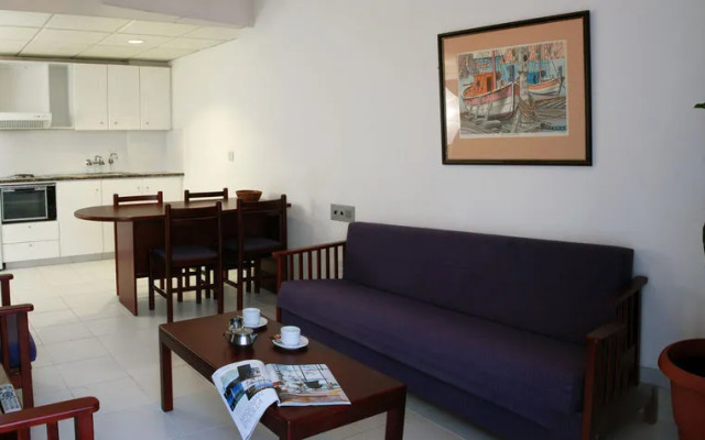 Blue Crane Hotel Apartments