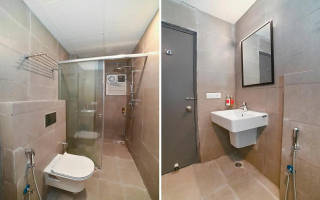 OYO Townhouse 384 N.K Hotels