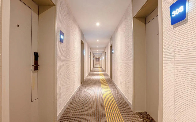 7Days Inn Wuhan Dingziqiao Zhongnanlu Metro Station