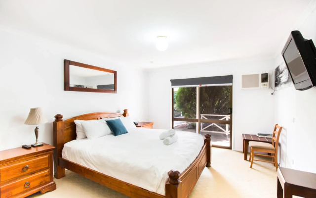 Lake Hume Resort