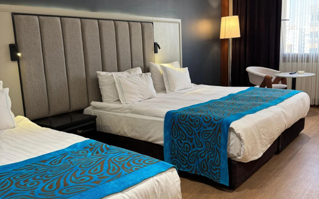 Teymur Continental Hotel