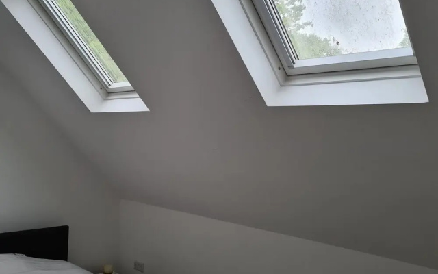 2-bed Loft Apartment for 5ppl With Private Parking