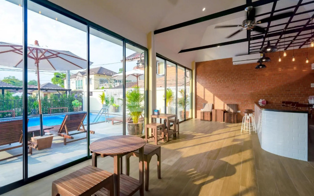Suphan Lake Hometel