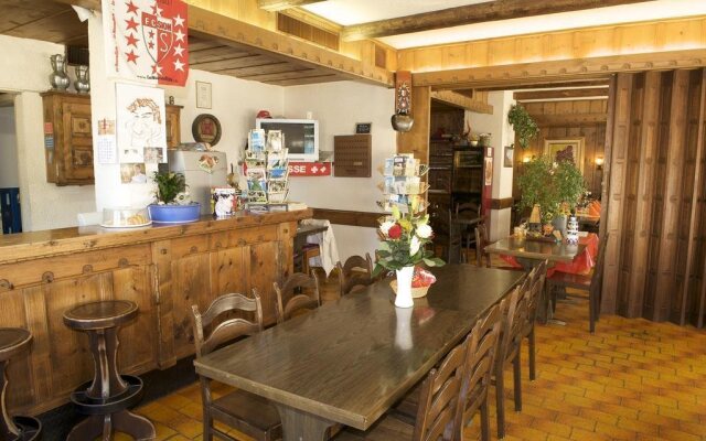 Auberge les Charmettes
