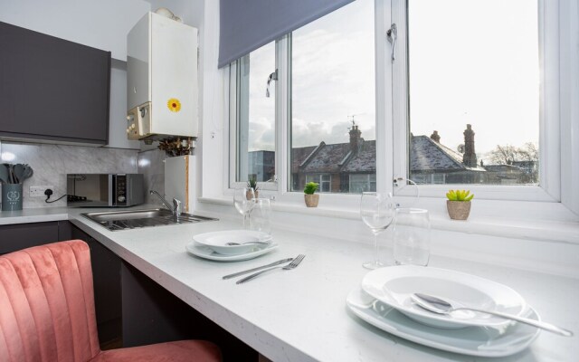 The Central Flat 4