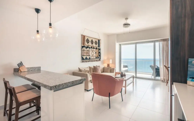 Apartment With Amazing Ocean View in Juan Dolio