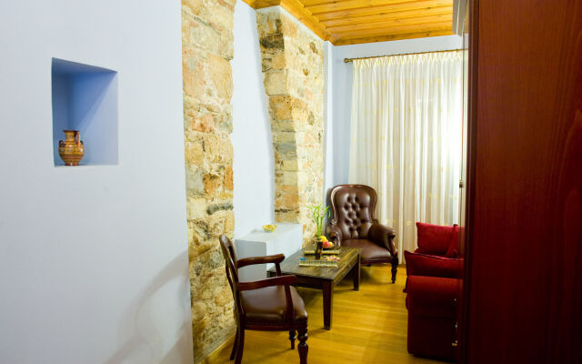 Kyveli Suites