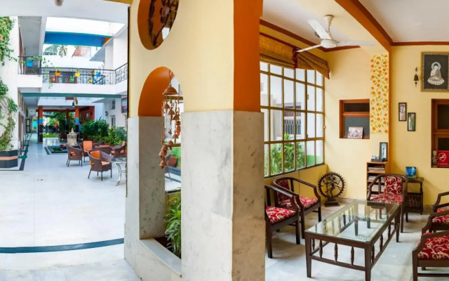 Hotel Harmony