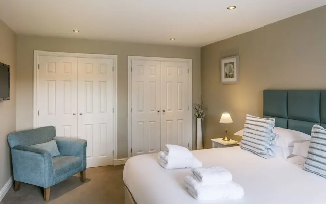 The Townhouses @ Carus Green