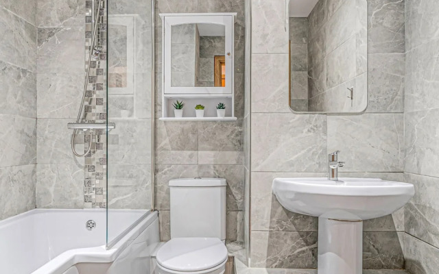 2BR with Patio in the Heart of Holborn