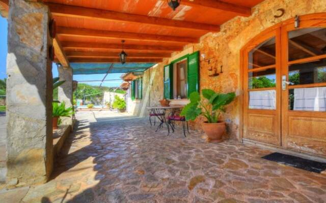 104569 -  Villa in Alaró