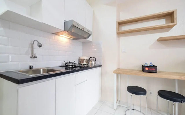 Modern and Cozy 2BR Podomoro Golf View Apartment