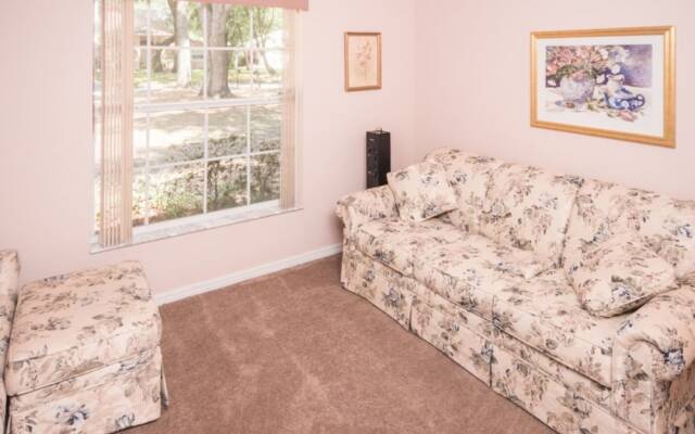 Whispering Oaks