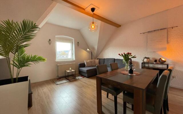 Suite Dilara by NINJA SPACES - 105QM Maisonette, Netflix, Garten, Parkplatz