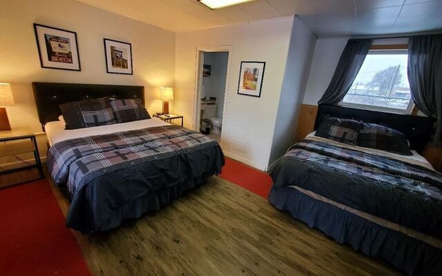 Chewelah Motel and RV Park