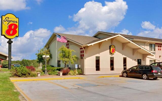Super 8 by Wyndham Keokuk