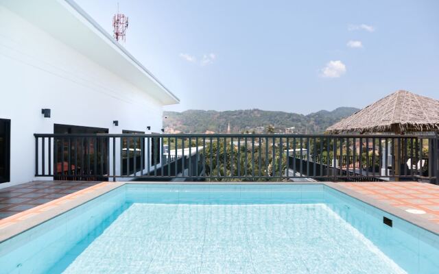 Baan Phu Chalong