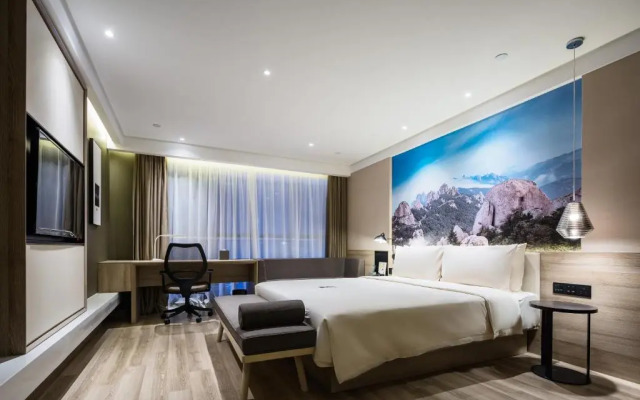 Atour Hotel May Fourth Square Qingdao