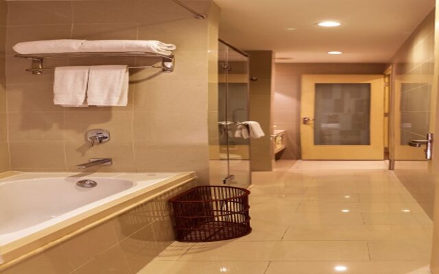 Ariva Qingdao Hotel & Serviced Apartment