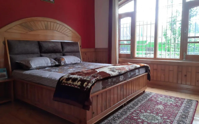 Gipsy Kings Home Stay