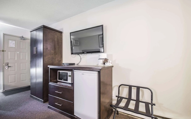 Econo Lodge Vernon
