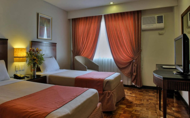 Fersal Hotel Neptune Makati