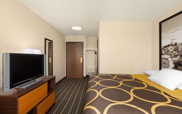Super 8 by Wyndham Dodge City