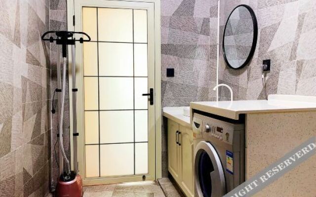 Tianyi Journey Hotel (Zhoukou Huaiyang Aquarium)