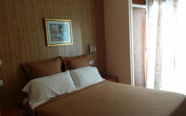 Hostal Creus