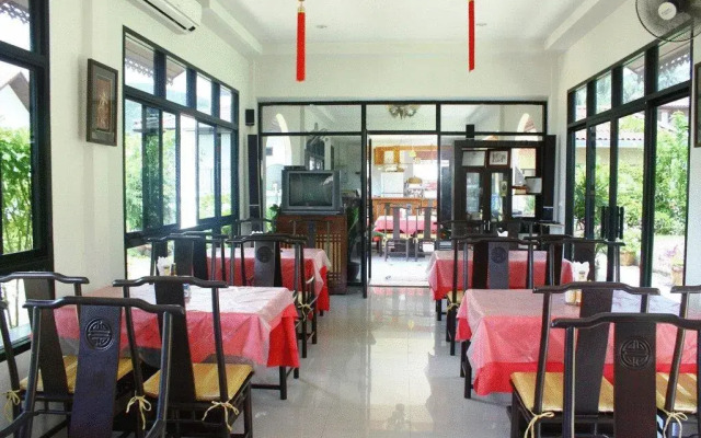 Baan Saensook Villas