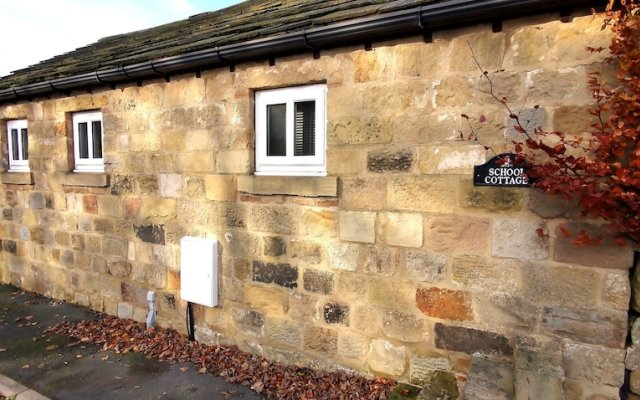 Country School Cottage near Harwood