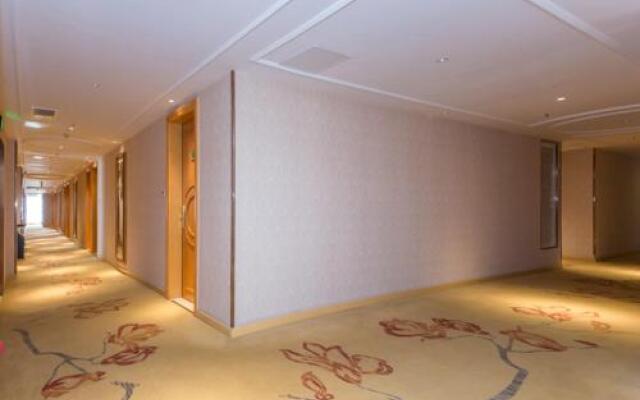 Vienna Hotel Hubei Xiangyang Tanxi Road