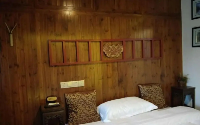 Huangshan Hongcun Yihu Lvyuan Inn