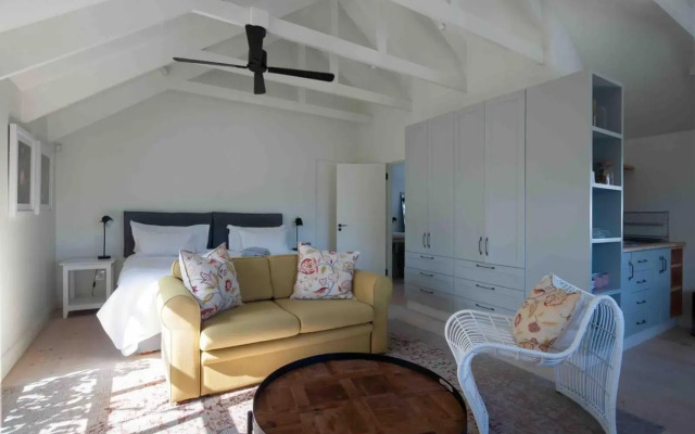 African Flame Apartment