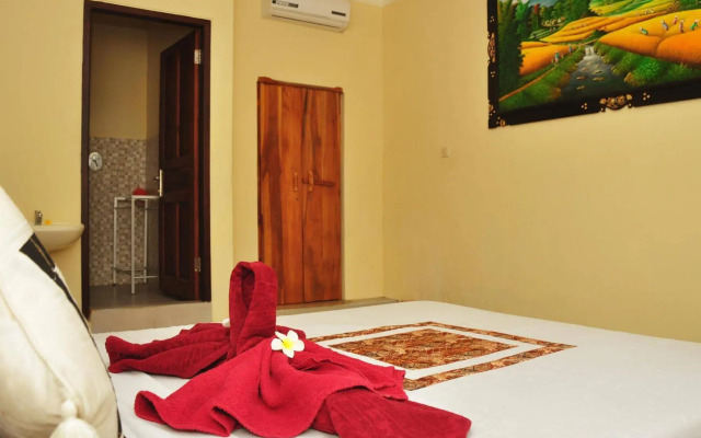 Astiti Guest House Salon and Spa