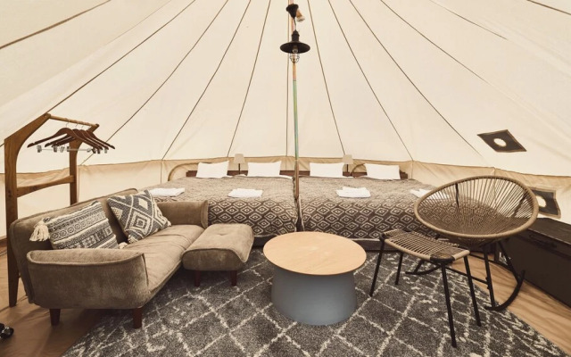 Yoichi Vineyard Glamping