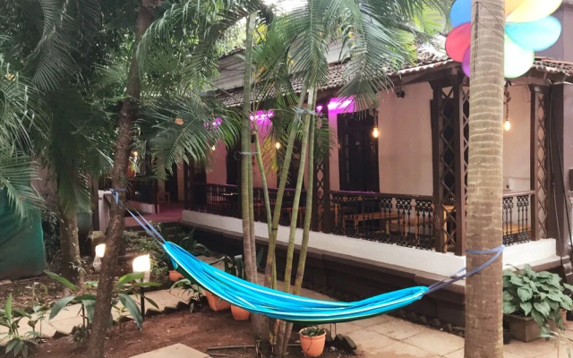 Cohostel