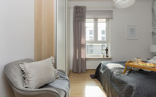 Warsaw Glebocka Apartment by Renters