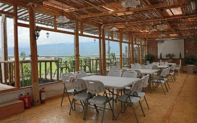 Xisha Cloud Mountain Holiday Hotel