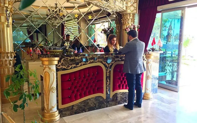 Grand Ezel Hotel