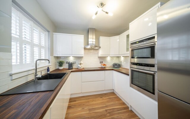 Immaculate 3-bed Apartment Near Gleneagles