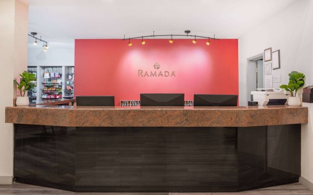 Ramada by Wyndham Bakersfield North